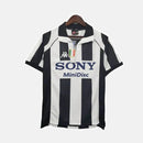 Camisa Juventus Retrô 1997/1998 Preta e Branca - Kappa